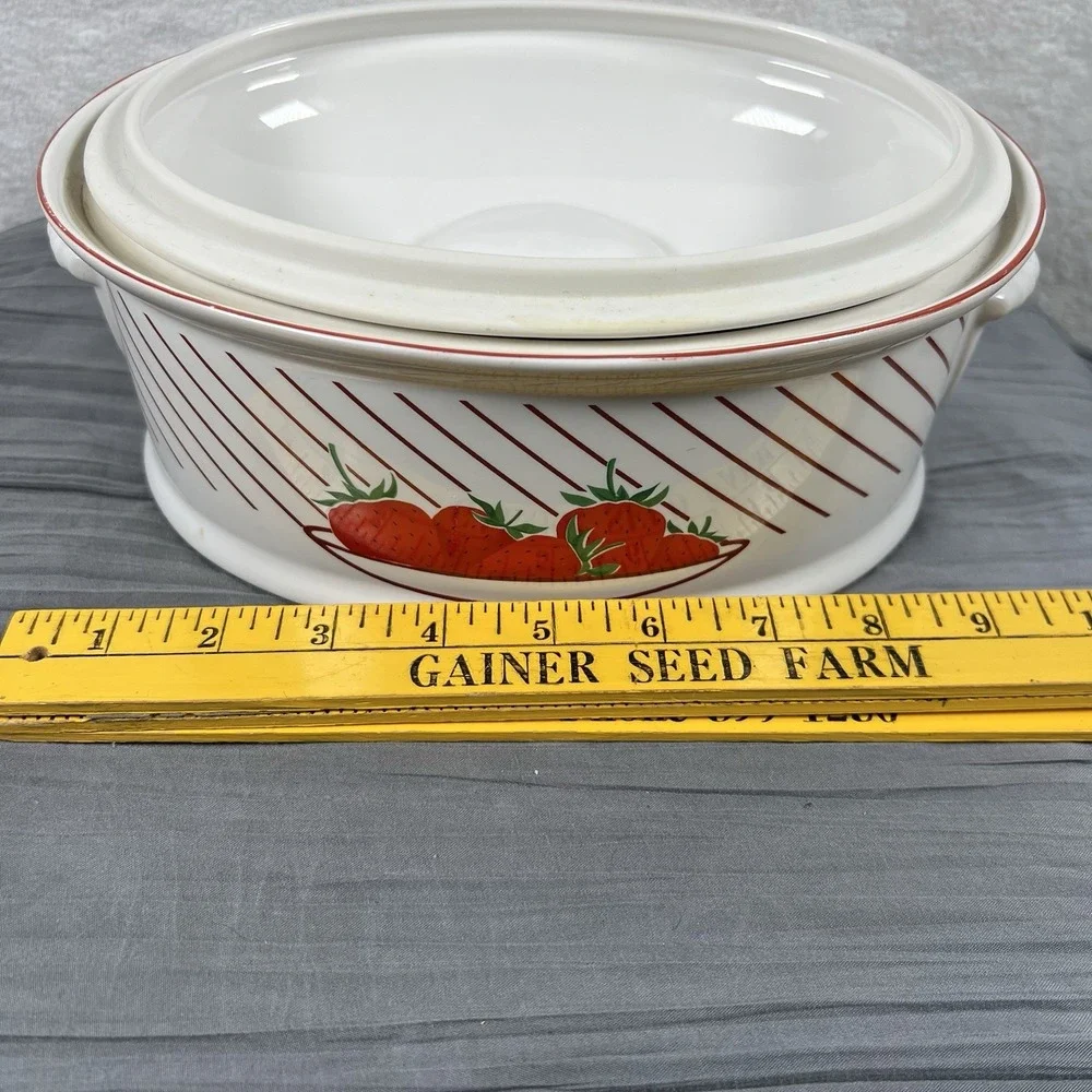 Mikasa Ultra Ceram Bake & Serve Strawberries UP012‎ Oval Casserole Dish with Lid